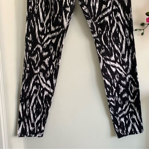 URBAN OUTFITTERS TWIG ANKLE JEANS - Picture 7 of 15